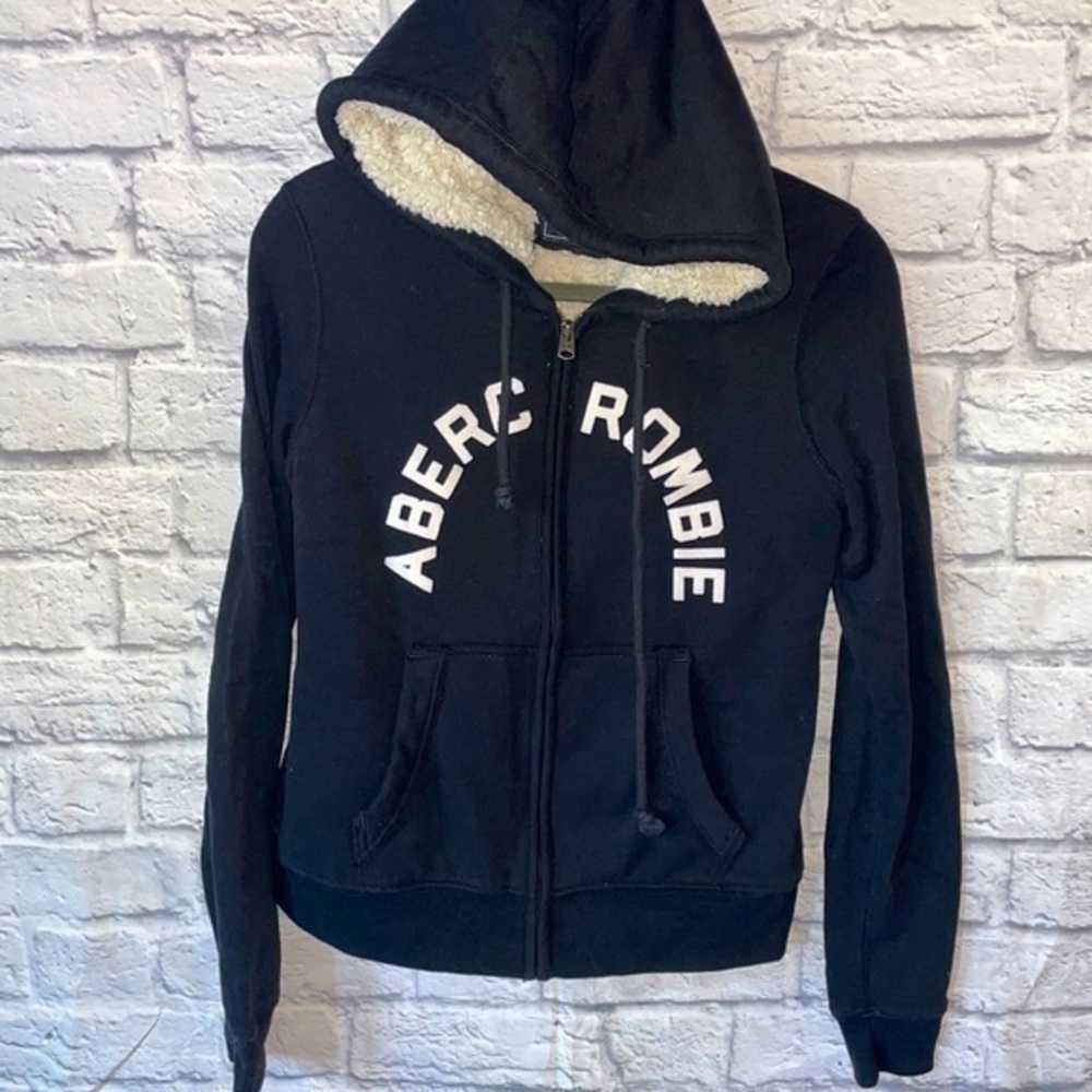 Abercrombie & Fitch Sherpa Lined Full Zip Chest Logo Front Pocket Hooded Jacket